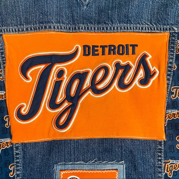 Detroit Tigers Jean Jacket - Picture 3 of 11